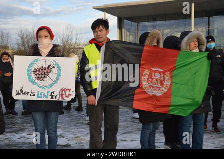 Berlin, Allemagne - 21 janvier 2024 - rassemblement devant la chancellerie allemande contre le génocide et pour les femmes au Hazaristan, Afghanistan. (Photo de Markku Rainer Peltonen) Banque D'Images