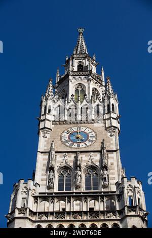 Tour de l'horloge, nouvel hôtel de ville, Marienplatz (place) (place), Vieille ville, Munich, Bavière, Allemagne, Europe Banque D'Images