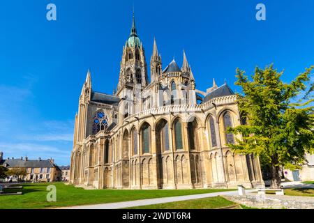 L'extérieur de la cathédrale de Bayeux, Bayeux, Normandie, France, Europe Banque D'Images