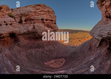 La crête rocheuse ouest de la New Wave le long de la Beehive Trail dans la zone de loisirs de Glen Canyon près de page, Arizona, États-Unis d'Amérique Banque D'Images