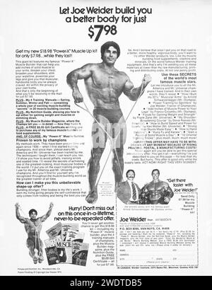 Publicité pleine page d'un magazine sportif de la fin des années 1970 pour Joe Weider équipement et livres de musculation. Il met en vedette M. Univers Franco Colombo et M. Olympia Arnold Scwarzenegger Banque D'Images