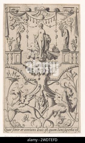 Juno avec Pauw, debout sous un auvent, René Boyvin (atelier de), d'après Léonard Thiry, 1551 - 1580 imprimer Juno avec Pauw est dans un cadre de grotesken avec des créatures fantastiques, des animaux, des guirlandes et des mascarons. Un texte latin dans la marge inférieure. Gravure sur papier (histoire de) Juno (Hera) Banque D'Images