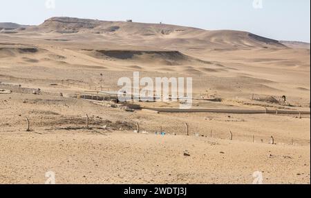 Egypte, Saqqara, vue sur le Sérapéum, la nécropole des taureaux Apis. Banque D'Images