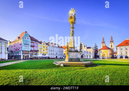 Timisoara, Banat - Roumanie. Union Square, magnifique centre-ville baroque, capitale européenne de la culture en 2023. Banque D'Images