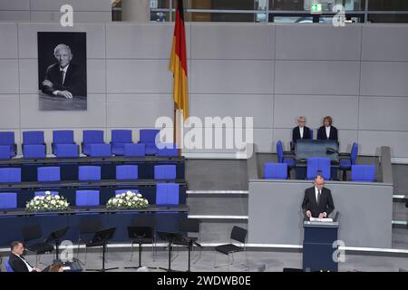 Staatsakt fuer Wolfgang Schaeuble im Deutschen Bundestag CDU Vorsitzender Friedrich Merz BEI seiner Rede beim Trauerstaatsakt fuer den verstorbenen Praesidenten des Deutschen Bundestages a. D., Wolfgang Schaeuble Berlin Deutschland *** cérémonie d'État pour Wolfgang Schaeuble au Bundestag allemand Président de la CDU Friedrich Merz lors de son discours à la cérémonie funéraire du défunt président du Bundestag allemand Wolfgang Schaeuble Berlin Berlin Allemagne Banque D'Images