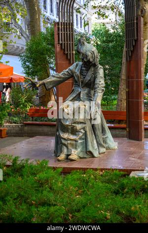 Statue de Franz Liszt de Marton László 1986, photographiée à Liszt Ferenc tér, Terézváros, Budapest, Hongrie Banque D'Images