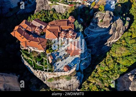 Vue aérienne du monastère de Varlaam, Metera, Trikala, Thessalie, Grèce. Banque D'Images