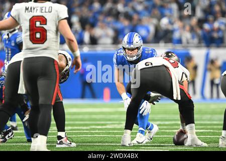 DETROIT, MI - 21 JANVIER : Detroit Lions linebacker (44) Malcolm Rodriguez prêt pour le claquement de balle lors du match entre les Tampa Bay Buccaneers et les Detroit Lions le 21 janvier 2024 au Ford Field à Detroit, MI (photo par Allan Dranberg/CSM) Banque D'Images