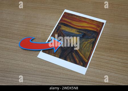 Postkartenmotiv Der Schrei und AfD-Symbol Postkartenmotiv Der Schrei und AfD-Symbol, 21.01.2024, Borkwalde, Brandenburg, Auf einer Postkarte mit dem Motiv Der Schrei von Edvard Munsch liegt das Symbol der AfD. *** Motif de la carte postale le symbole cri et AfD motif de la carte postale le symbole cri et AfD, 21 01 2024, Borkwalde, Brandebourg, sur une carte postale avec le motif le cri d'Edvard Munsch se trouve le symbole de l'AfD Banque D'Images