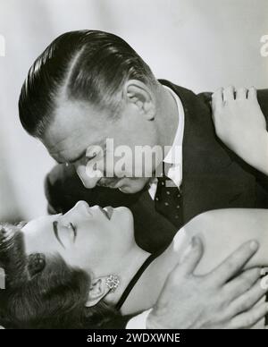 Clark Gable et Lana Turner dans 'Betrahi' - photo publicitaire, 1954 Banque D'Images