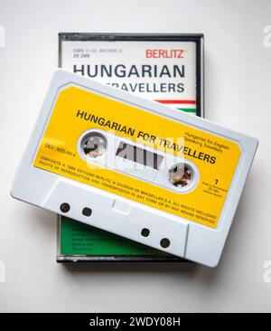 Cassette en hongrois pour les voyageurs de la bibliothèque d'apprentissage Berlitz Banque D'Images