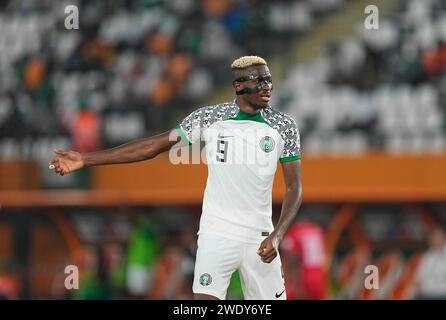 Abidjan, Côte d'Ivoire. 22 2024 janvier : Victor James Osimhen (Nigeria) fait des gestes lors d'un match de la coupe d'Afrique des Nations du Groupe A, Nigeria vs Guinée-Bissau, au Stade Félix Houphouet-Boigny, Abidjan, Côte d'Ivoire. Kim Price/CSM crédit : CAL Sport Media/Alamy Live News Banque D'Images