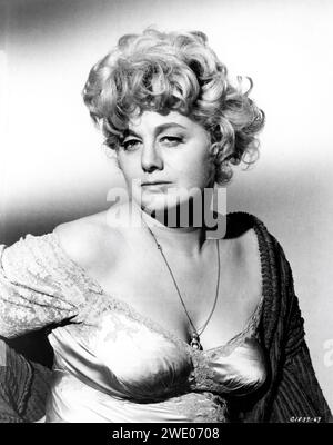 SHELLEY WINTERS Portrait dans son meilleur second rôle actrice Oscar gagnant la performance comme Rose-Ann d'Arcey dans Un PATCH DE BLEU 1965 réalisateur / scénario GUY VERT roman Elizabeth Kata musique Jerry Goldsmith producteurs Pandro S. Berman et Guy Green Pandro S. Berman Productions / Metro Goldwyn Mayer (MGM) Banque D'Images