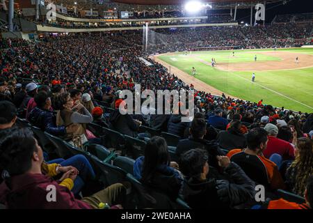 Vue aérienne de Banámichi de la langue Opata : Vanamitzi: "Où l'eau tourne" est une ville mexicaine située dans le centre de l'état de Sonora, au Mexique. © (© photo Luis Gutierrez/Norte photo) Vista aerea de Banámichi del Idioma ópata : Vanamitzi : 'Donde da vuelta el agua' es un pueblo mexicano ubicado en el centro del Estado de Sonora, Mexique. © (© photo Luis Gutierrez/Norte photo) Banque D'Images