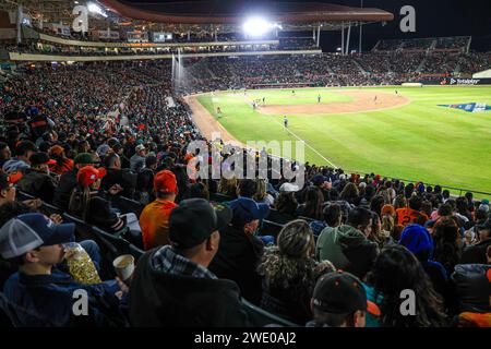 Vue aérienne de Banámichi de la langue Opata : Vanamitzi: "Où l'eau tourne" est une ville mexicaine située dans le centre de l'état de Sonora, au Mexique. © (© photo Luis Gutierrez/Norte photo) Vista aerea de Banámichi del Idioma ópata : Vanamitzi : 'Donde da vuelta el agua' es un pueblo mexicano ubicado en el centro del Estado de Sonora, Mexique. © (© photo Luis Gutierrez/Norte photo) Banque D'Images