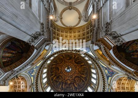 Londres, Royaume-Uni - 25 août 2022 : Cathédrale Saint-Paul de Londres, Angleterre, Royaume-Uni. Banque D'Images