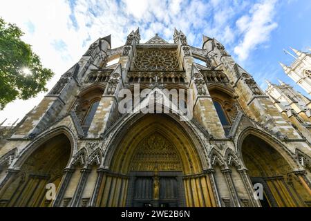 Abbaye de Westminster dans le style gothique. L'église est située à côté du Palais de Westminster Londres, Angleterre, Royaume-Uni. L'église est un site du patrimoine mondial. Banque D'Images