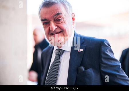 20.01.2024 - Neujahrsempfang der NRW-CDU in Düsseldorf : Herbert Reul NRW Innenminister vor der Veranstaltung im Museum Kunstpalast. , *** 20 01 2024 réception du nouvel an de la CDU NRW à Düsseldorf Herbert Reul Ministre de l'intérieur avant l'événement au Musée Kunstpalast , Banque D'Images