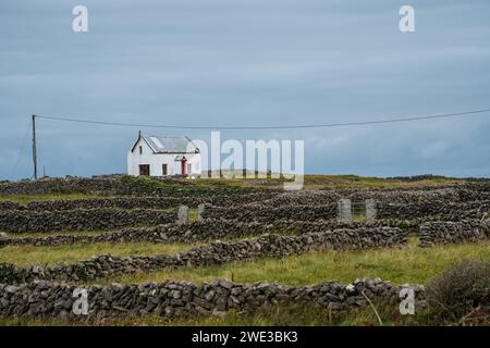 inishmore falaises arial dans le comté de clare Banque D'Images