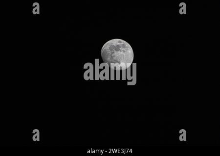 Notre belle lune la nuit Banque D'Images