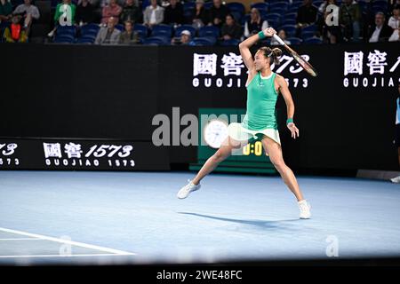 Qinwen Zheng de Chine lors de l'Open d'Australie 2024, tournoi de tennis du Grand Chelem le 22 janvier 2024 au Melbourne Park à Melbourne, Australie - photo Victor Joly / DPPI Banque D'Images