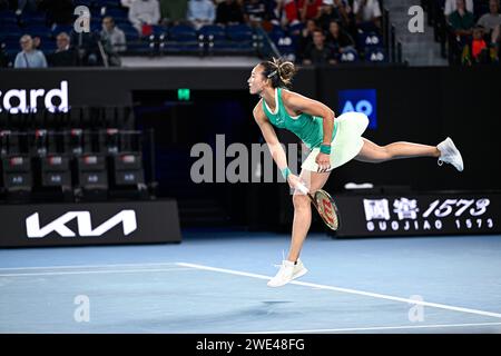 Qinwen Zheng de Chine lors de l'Open d'Australie 2024, tournoi de tennis du Grand Chelem le 22 janvier 2024 au Melbourne Park à Melbourne, Australie - photo Victor Joly / DPPI Banque D'Images