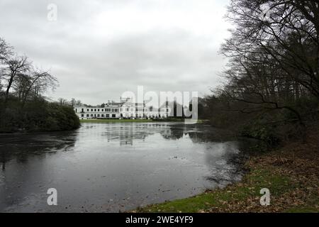 BAARN - le domaine Soestdijk Palace. Le conseil municipal de Baarn avait déjà approuvé un plan de zonage pour le réaménagement du domaine du palais de Soestdijk, mais plusieurs résidents locaux et organisations de protection de la nature se sont opposés au plan. ANP SANDER KONING pays-bas sorti - belgique sorti Banque D'Images