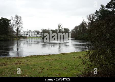 BAARN - le domaine Soestdijk Palace. Le conseil municipal de Baarn avait déjà approuvé un plan de zonage pour le réaménagement du domaine du palais de Soestdijk, mais plusieurs résidents locaux et organisations de protection de la nature se sont opposés au plan. ANP SANDER KONING pays-bas sorti - belgique sorti Banque D'Images