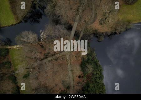 BAARN - Drone photo du domaine Soestdijk Palace. Le conseil municipal de Baarn avait déjà approuvé un plan de zonage pour le réaménagement du domaine du palais de Soestdijk, mais plusieurs résidents locaux et organisations de protection de la nature se sont opposés au plan. ANP SANDER KONING pays-bas sorti - belgique sorti Banque D'Images