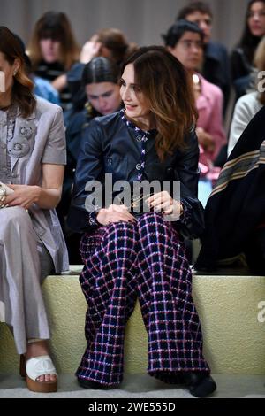 © franck castel/MAXPPP - 22/01/2024 Chanel Front Row Paris Fashion week haute Couture Printemps Eté 2024 PARIS, FRANCE JANVIER 23 participe au défilé Chanel haute Couture Printemps.Eté 2024 dans le cadre de la Fashion week Paris le 23 janvier 2024 à Paris, France crédit : MAXPPP/Alamy Live News Banque D'Images