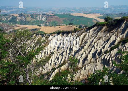 riserva naturale guidata Calanchi, Atri, province de Teramo, région des Abruzzes, Italie Banque D'Images