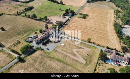 Vue aérienne du Castello di Agazzano à Gazzola, Piacenza, Emilie-Romagne, Italie Banque D'Images