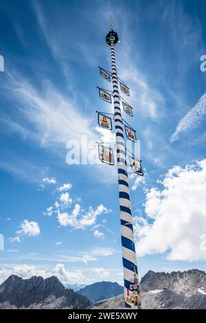 Maypole, Zugspitzplatt, Zugspitze, Partenkirchen, Bavière, Allemagne Banque D'Images