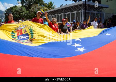 Le gouvernement de Nicolas Maduro se rassemble dans les rues de Caracas, pour célébrer le 23 janvier au Venezuela. Banque D'Images