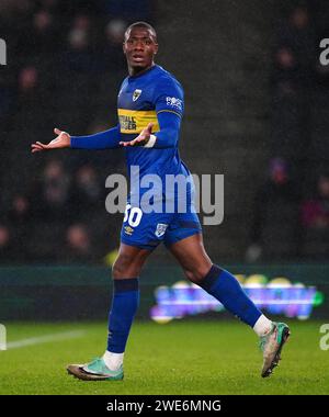 Paul Kalambayi de l'AFC Wimbledon lors du match de Sky Bet League Two ...