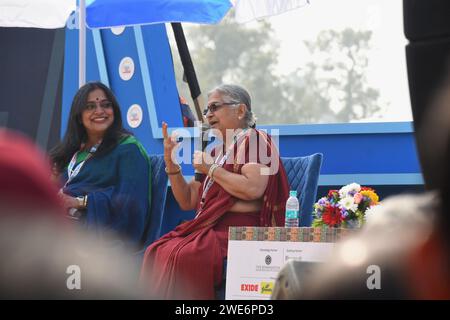 Kolkata, Bengale occidental, Inde. 23 janvier 2024. Écrivain éminent et lauréat Padma Bhushan 2023 Sudha Murthy prend la parole à la rencontre littéraire Tata Steel Kolkata 2024 au Victoria Memorial Hall. (Image de crédit : © Sayantan Chakraborty/Pacific Press via ZUMA Press Wire) USAGE ÉDITORIAL SEULEMENT! Non destiné à UN USAGE commercial ! Banque D'Images