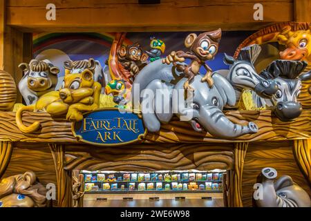 Exposez-vous à l'intérieur de la réplique grandeur nature de l'Arche de Noé à l'attraction Ark Encounter à thème historique près de Williamstown, Kentucky Banque D'Images