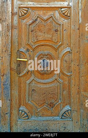 Pfarrkirche Götzens, Tür Banque D'Images