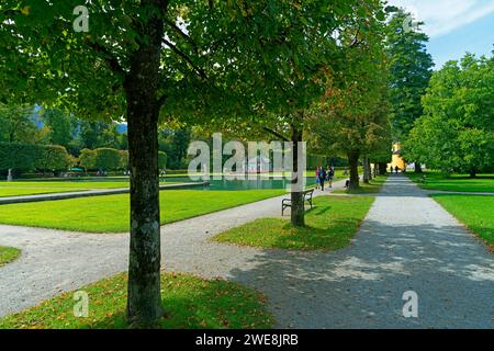 Schloss Hellbrunn, Hellbrunner Park, Wasserbecken Banque D'Images