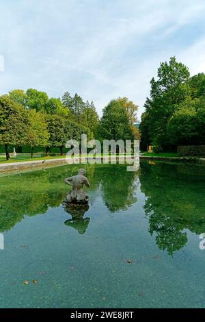 Schloss Hellbrunn, Hellbrunner Park, Wasserbecken Banque D'Images