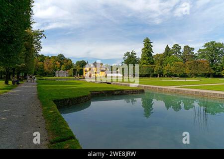 Schloss Hellbrunn, Hellbrunner Park, Wasserbecken Banque D'Images