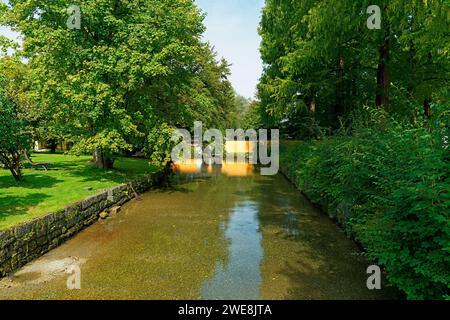 Schloss Hellbrunn, Hellbrunner Park, Wasserbecken Banque D'Images