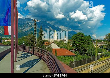 Burg Hasegg, Münzerturm, Eisenbahnstrecke Banque D'Images