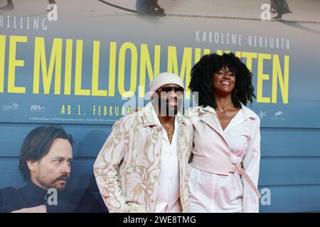 Berlin, Allemagne. 23 janvier 2024. Berlin : première mondiale de 'Eine million Minuten' au Zoopalast. (Photo de Simone Kuhlmey/Pacific Press) crédit : Pacific Press Media production Corp./Alamy Live News Banque D'Images