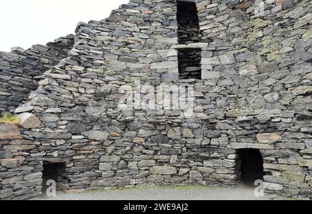 Dun Carloway sur l'île de Lewis, l'un des forts de l'âge du fer les mieux conservés d'Écosse Banque D'Images