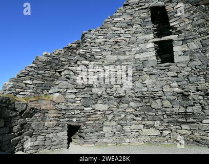 Dun Carloway sur l'île de Lewis, l'un des forts de l'âge du fer les mieux conservés d'Écosse Banque D'Images