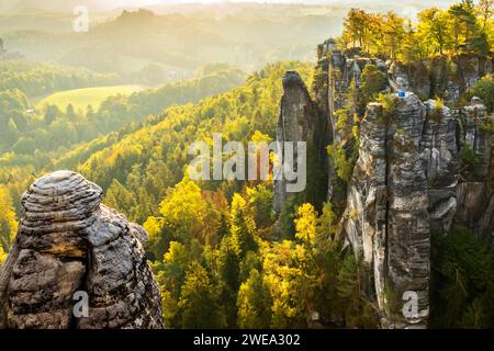 Deutschland, Sachsen, Sandsteinformation in der Sächsischen Schweiz, Elbsandsteingebirge, Banque D'Images