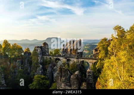 Deutschland, Sachsen, Sandsteinformation in der Sächsischen Schweiz, Elbsandsteingebirge, Banque D'Images