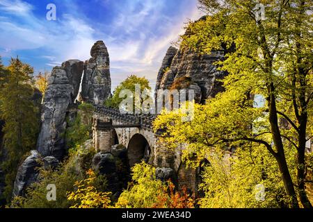 Deutschland, Sachsen, Sandsteinformation in der Sächsischen Schweiz, Elbsandsteingebirge, Banque D'Images