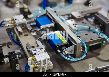 Machines pneumatiques de précision dans un environnement industriel Banque D'Images